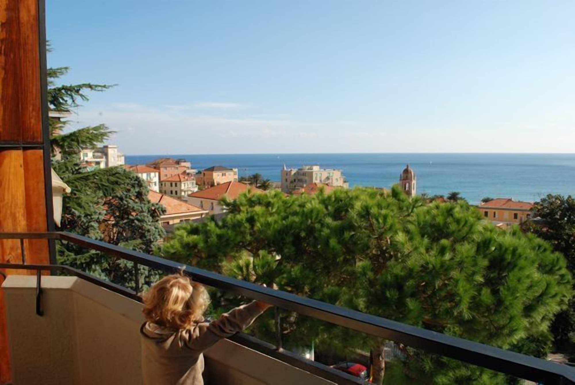 Hotel Palace Varazze Exterior foto